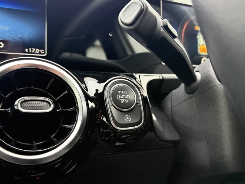 2021 (21) MERCEDES-BENZ GLA 200 Sport 5dr Auto 5068852