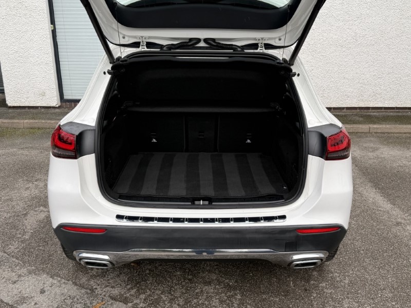 2021 (21) MERCEDES-BENZ GLA 200 Sport 5dr Auto 5068813