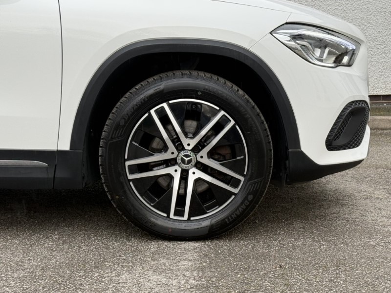 2021 (21) MERCEDES-BENZ GLA 200 Sport 5dr Auto 5068844