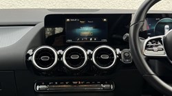 2021 (21) MERCEDES-BENZ GLA 200 Sport 5dr Auto 5068822