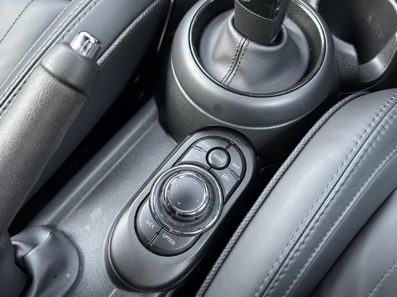 2022 (72) MINI CONVERTIBLE 2.0 Cooper S Exclusive 2dr Auto 5124423