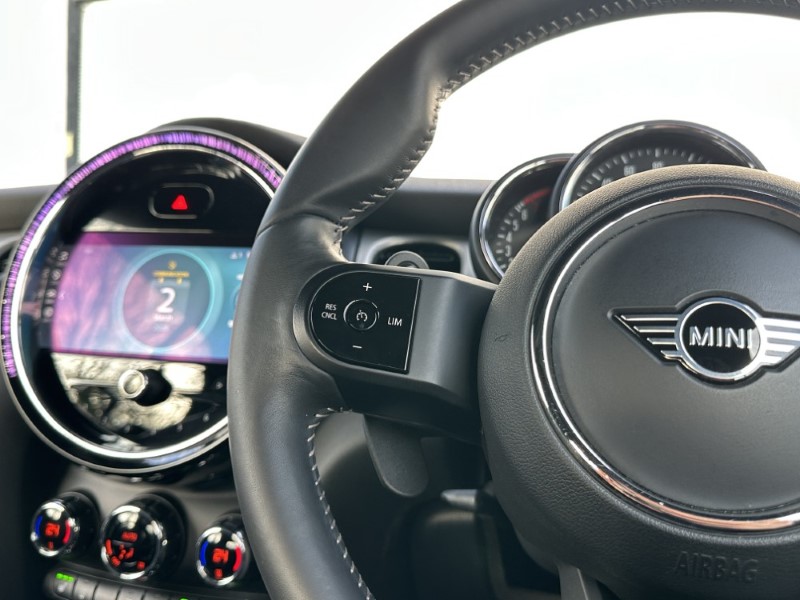 2022 (72) MINI CONVERTIBLE 2.0 Cooper S Exclusive 2dr Auto 5124424