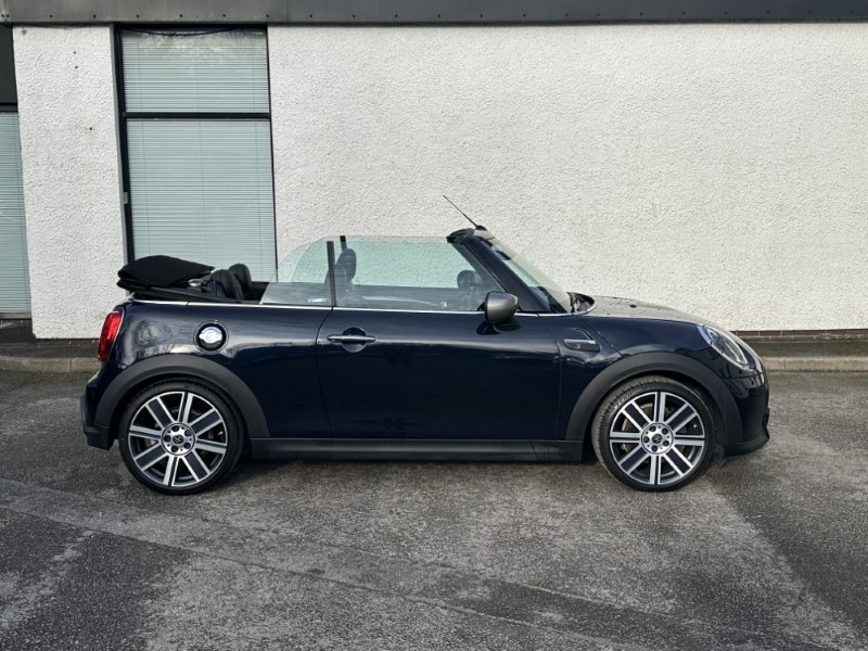 2022 (72) MINI CONVERTIBLE 2.0 Cooper S Exclusive 2dr Auto 5124389