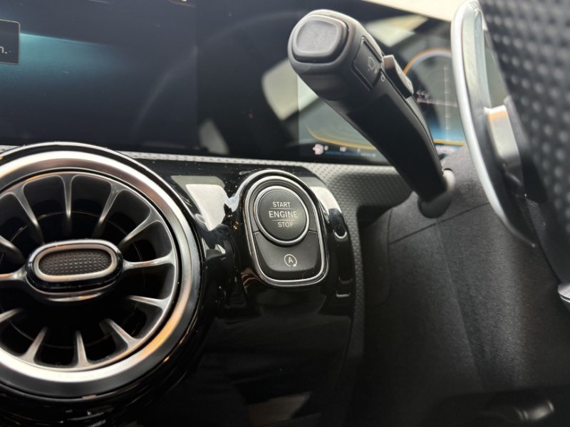 2021 (21) MERCEDES-BENZ A CLASS A35 4Matic Premium 5dr Auto 5067130