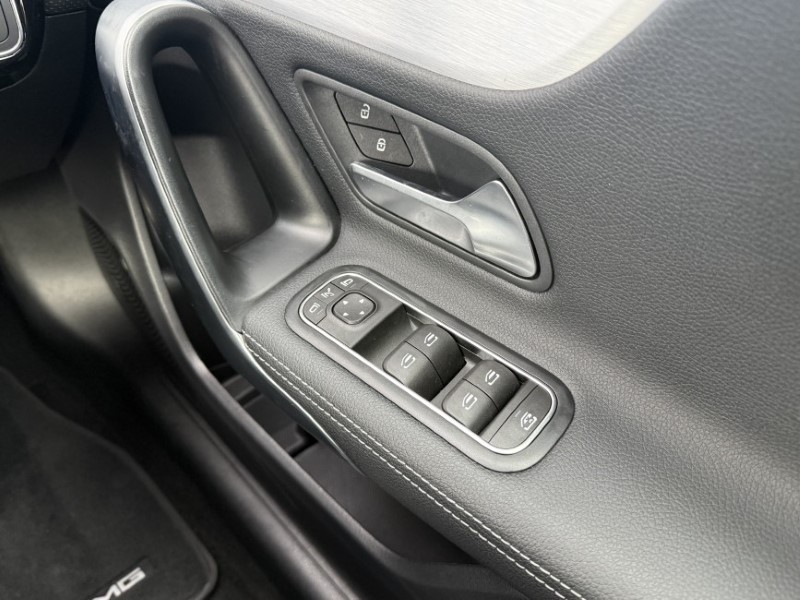 2021 (21) MERCEDES-BENZ A CLASS A35 4Matic Premium 5dr Auto 5067127