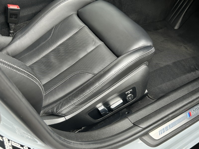 2022 (22) BMW M3 xDrive Competition M 4dr Step Auto [M Carbon] 5079969