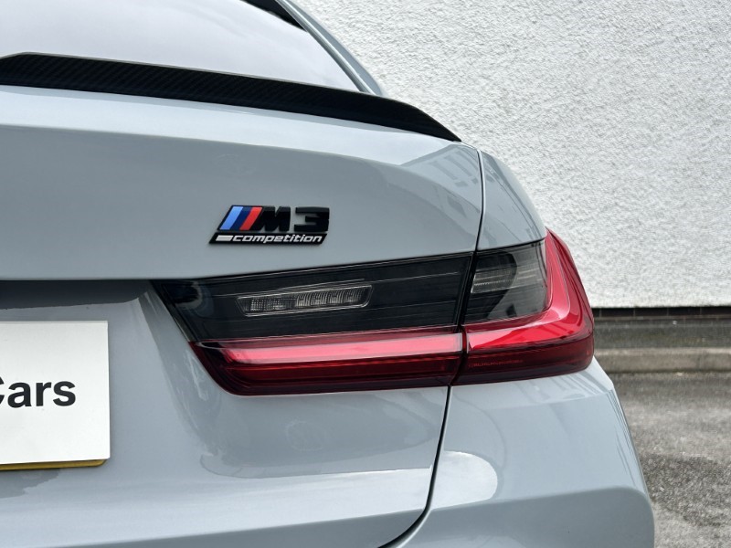 2022 (22) BMW M3 xDrive Competition M 4dr Step Auto [M Carbon] 5079965