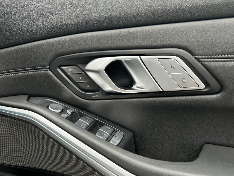 2022 (22) BMW M3 xDrive Competition M 4dr Step Auto [M Carbon] 5079970