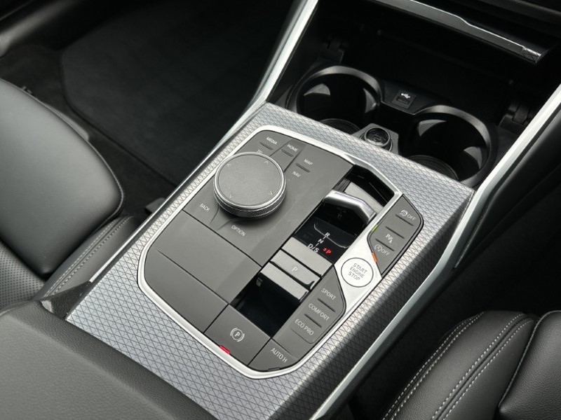 2025 (25) BMW 3 SERIES 320i M Sport 4dr Step Auto 5092260