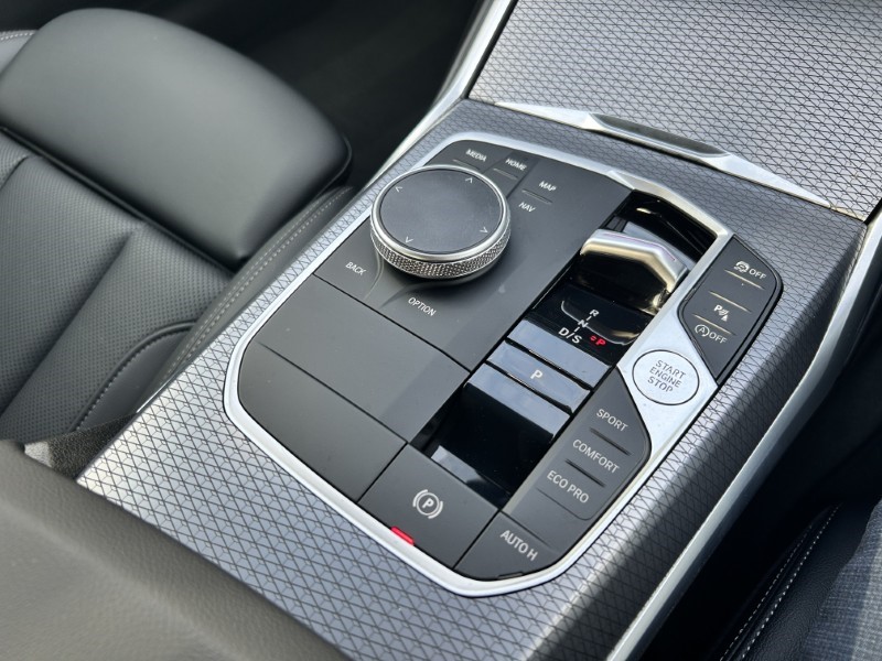 2025 (25) BMW 3 SERIES 320i M Sport 4dr Step Auto 5122847