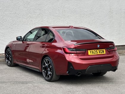 2025 (25) BMW 3 SERIES 320i M Sport 4dr Step Auto