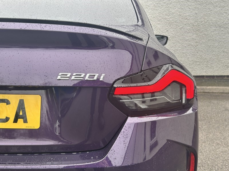 2025 (25) BMW 2 SERIES 220i M Sport 2dr Step Auto 5096582