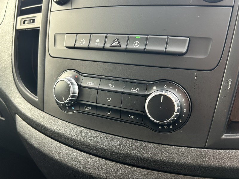 2019 (19) MERCEDES-BENZ COMMERCIAL VITO 114 CDI Select 9-Seater 5138806