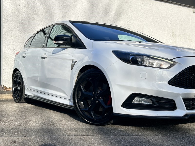 2017 (66) FORD FOCUS 2.0T EcoBoost ST-3 5dr 5167309