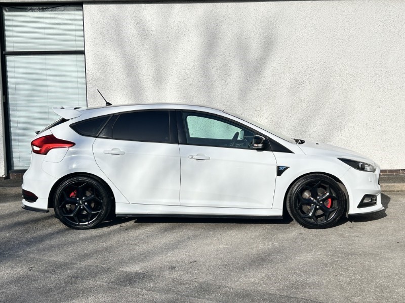 2017 (66) FORD FOCUS 2.0T EcoBoost ST-3 5dr 5167304