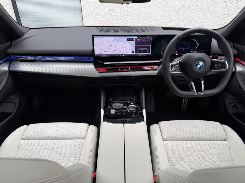 2026 (75) BMW 5 SERIES 530e M Sport 4dr Auto 5435851