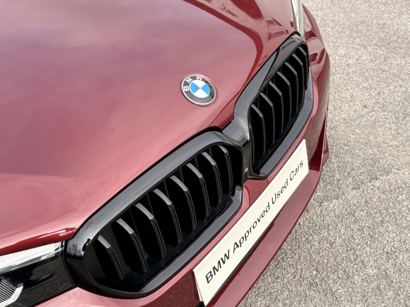 2022 (22) BMW 5 SERIES 520d xDrive MHT M Sport 4dr Step Auto 5267571