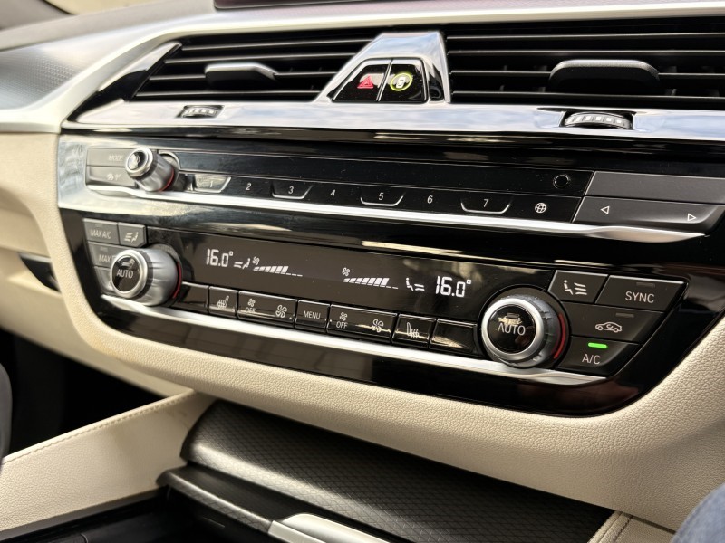 2022 (22) BMW 5 SERIES 520d xDrive MHT M Sport 4dr Step Auto 5267530