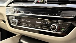 2022 (22) BMW 5 SERIES 520d xDrive MHT M Sport 4dr Step Auto 5267530