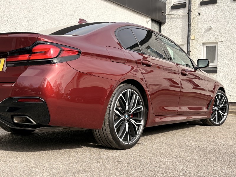 2022 (22) BMW 5 SERIES 520d xDrive MHT M Sport 4dr Step Auto 5267556