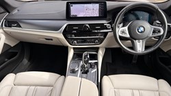 2022 (22) BMW 5 SERIES 520d xDrive MHT M Sport 4dr Step Auto 5267561