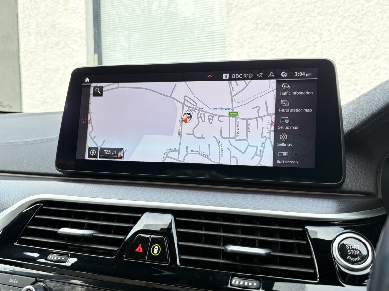 2022 (22) BMW 5 SERIES 520d xDrive MHT M Sport 4dr Step Auto 5267542