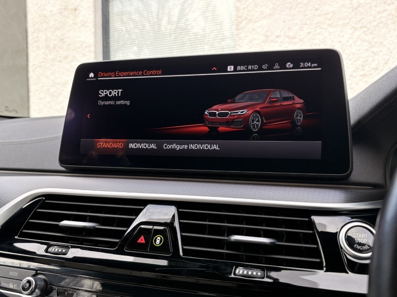 2022 (22) BMW 5 SERIES 520d xDrive MHT M Sport 4dr Step Auto 5267539