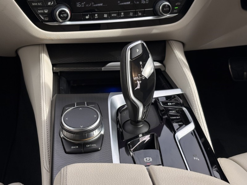 2022 (22) BMW 5 SERIES 520d xDrive MHT M Sport 4dr Step Auto 5267564