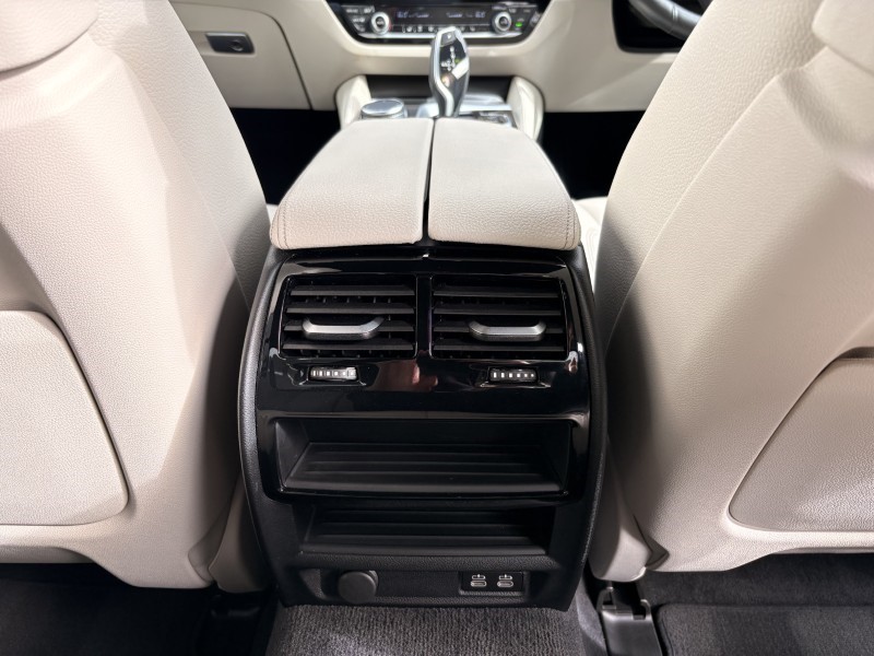 2022 (22) BMW 5 SERIES 520d xDrive MHT M Sport 4dr Step Auto 5267565