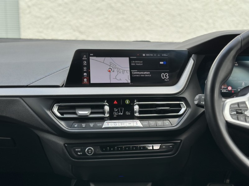 2022 (72) BMW 1 SERIES 118i [136] M Sport 5dr Step Auto [LCP] 5258253