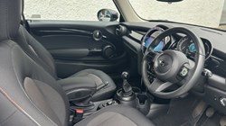 2023 (73) MINI HATCHBACK 1.5 Cooper Classic Premium 3dr 5199007