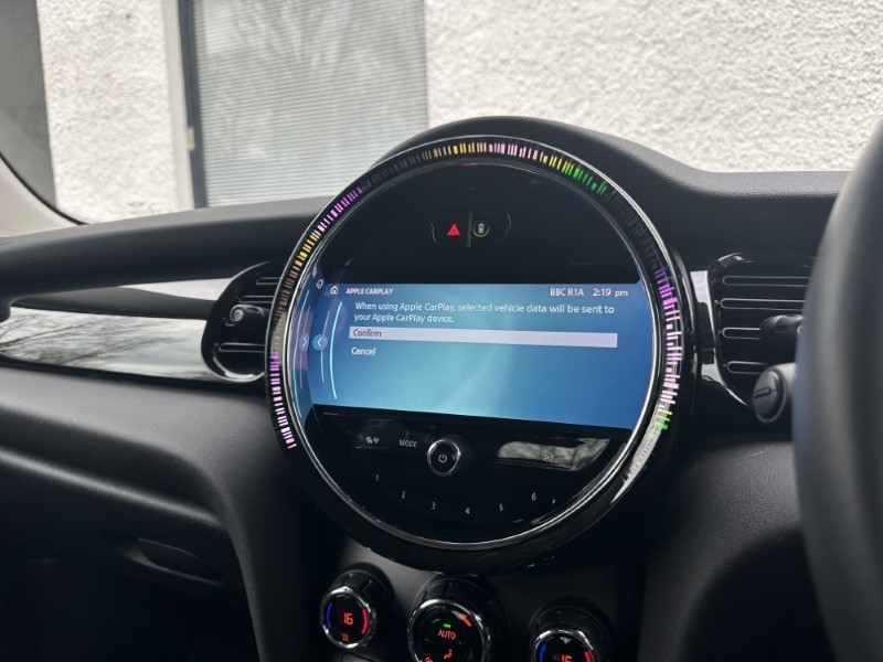 2023 (73) MINI HATCHBACK 1.5 Cooper Classic Premium 3dr 5198996