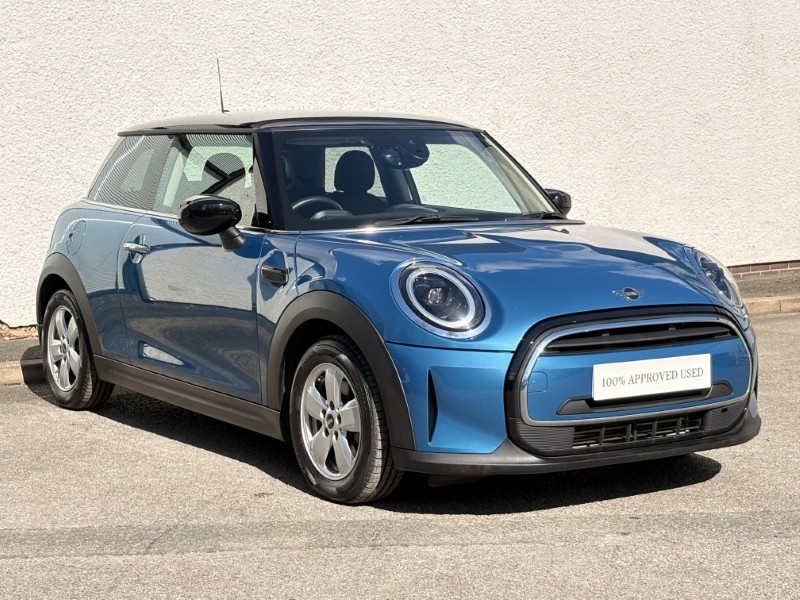 2023 (73) MINI HATCHBACK 1.5 Cooper Classic Premium 3dr