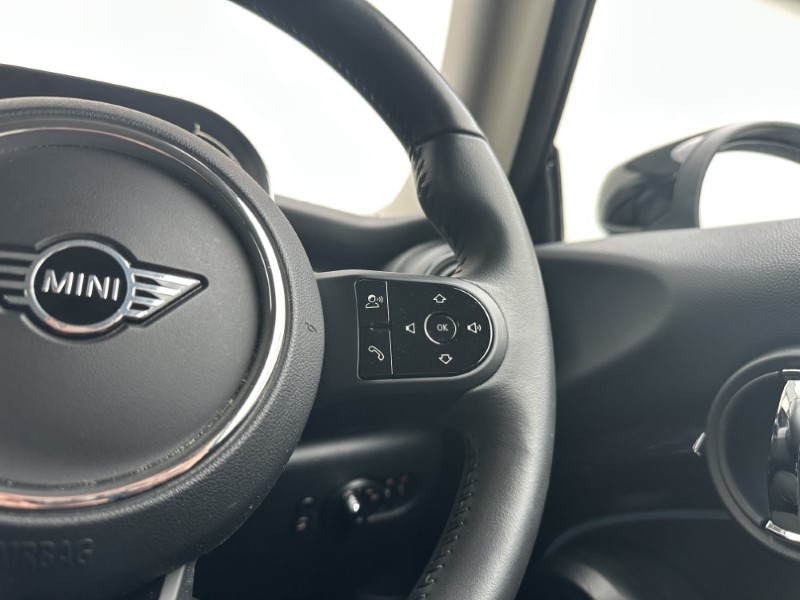 2023 (73) MINI HATCHBACK 1.5 Cooper Classic Premium 3dr 5199003