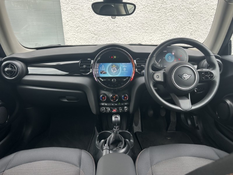 2023 (73) MINI HATCHBACK 1.5 Cooper Classic Premium 3dr 5198991