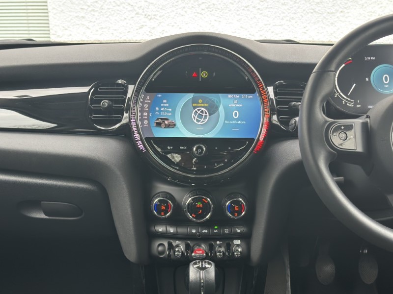 2023 (73) MINI HATCHBACK 1.5 Cooper Classic Premium 3dr 5198993