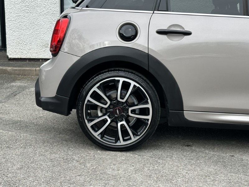 2023 (23) MINI HATCHBACK 2.0 Cooper S Sport Premium Plus 5dr Auto 5210587