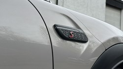 2023 (23) MINI HATCHBACK 2.0 Cooper S Sport Premium Plus 5dr Auto 5210582