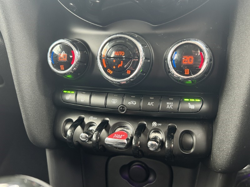 2020 (69) MINI HATCHBACK 1.5 One Classic II 5dr Auto [Comfort/Nav Pack] 5219528