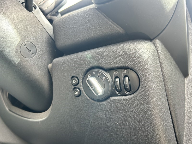 2020 (69) MINI HATCHBACK 1.5 One Classic II 5dr Auto [Comfort/Nav Pack] 5219516