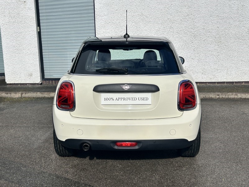 2020 (69) MINI HATCHBACK 1.5 One Classic II 5dr Auto [Comfort/Nav Pack] 5219513