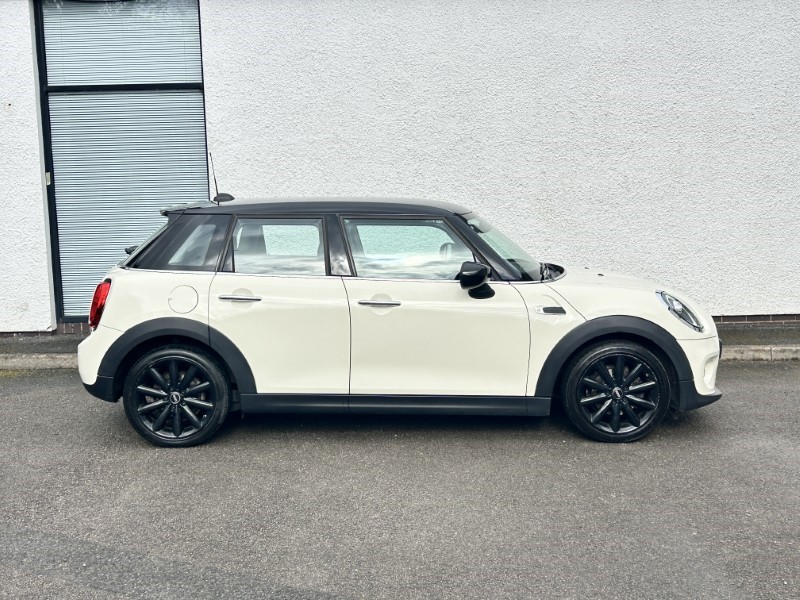 2020 (69) MINI HATCHBACK 1.5 One Classic II 5dr Auto [Comfort/Nav Pack] 5219522