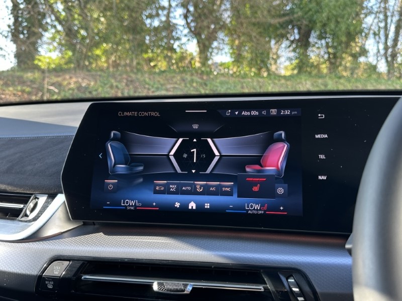 2025 (75) BMW iX2 150kW eDrive20 Shadow Edition 65kWh 5dr Auto 5134335