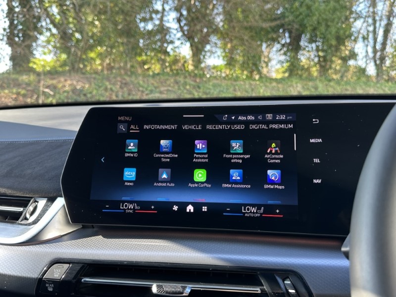 2025 (75) BMW iX2 150kW eDrive20 Shadow Edition 65kWh 5dr Auto 5134334