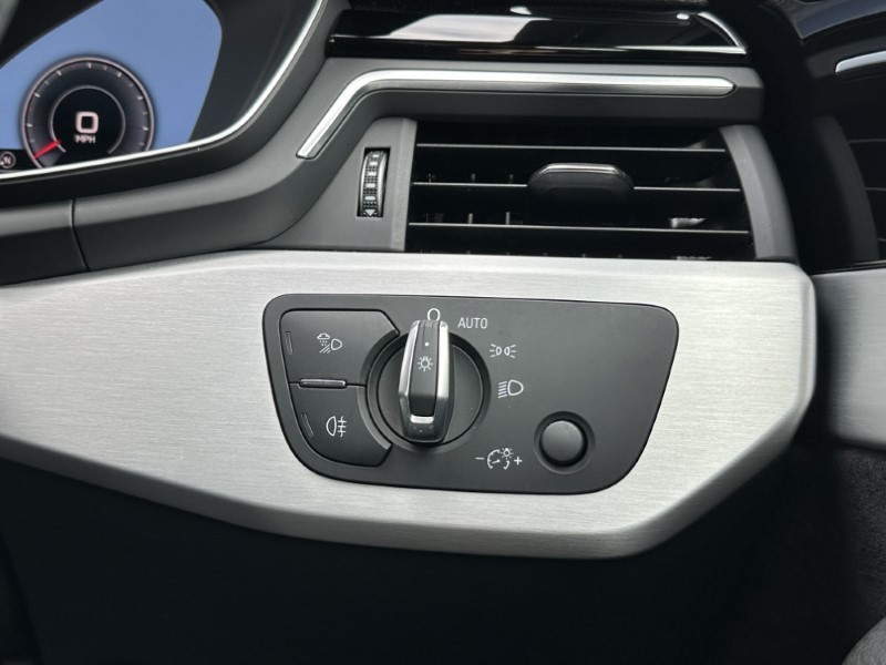 2020 (20) AUDI A4 40 TFSI S Line 4dr S Tronic 5185555