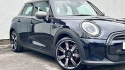 2024 (24) MINI HATCHBACK 1.5 Cooper Exclusive Premium 5dr Auto 5217919