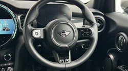 2024 (24) MINI HATCHBACK 1.5 Cooper Exclusive Premium 5dr Auto 5217911