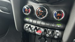 2024 (24) MINI HATCHBACK 1.5 Cooper Exclusive Premium 5dr Auto 5217897