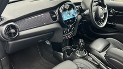 2024 (24) MINI HATCHBACK 1.5 Cooper Exclusive Premium 5dr Auto 5217914