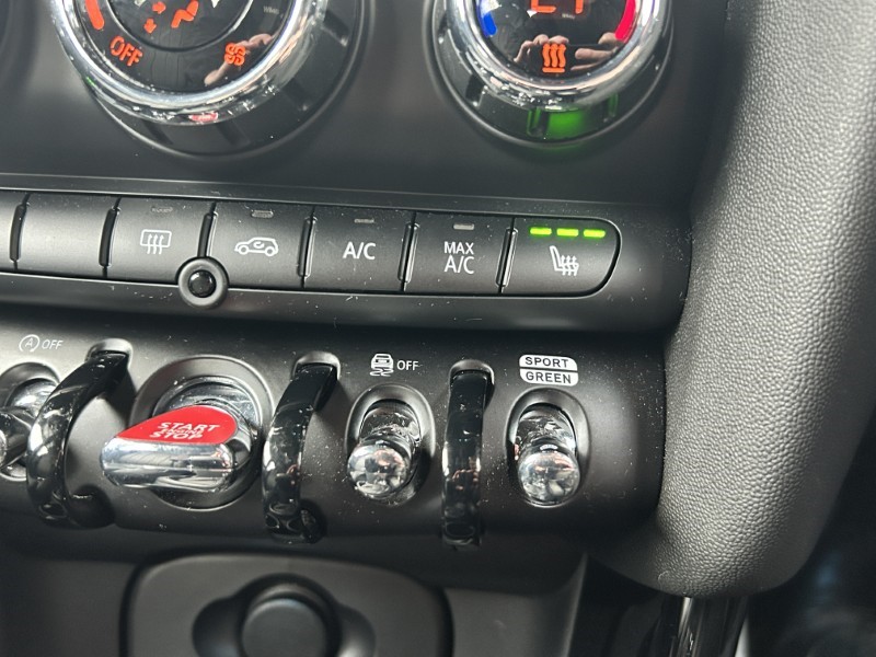 2024 (24) MINI HATCHBACK 1.5 Cooper Exclusive Premium 5dr Auto 5217898